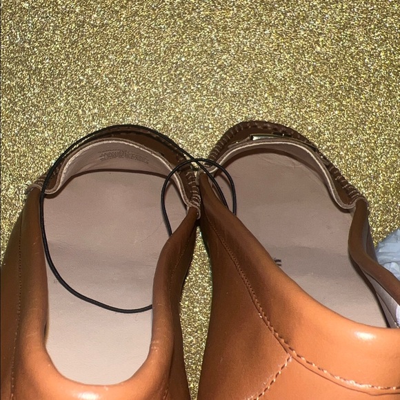New Kate Spade Carmen Leather Loafers with Gold Accent - Picture 12 of 13